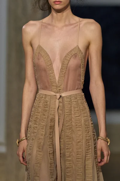 Look 176